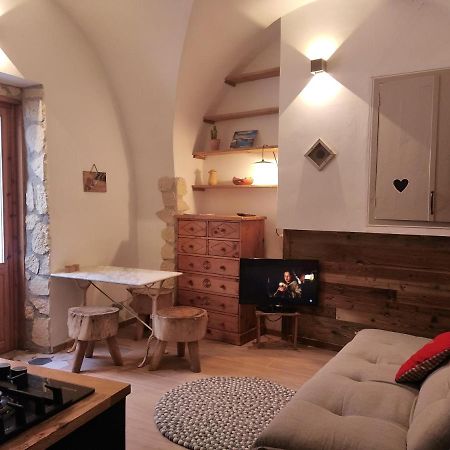 Joli Petit Appartement Montagne#Ski#Lac#Netflix# Seyne Bagian luar foto